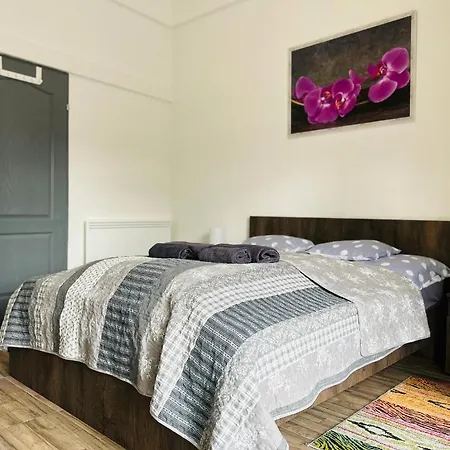 Eros Apartment