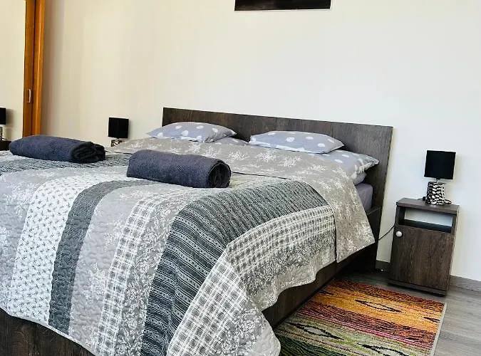 Eros Apartment