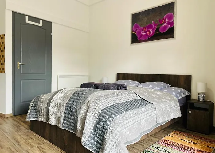 Eros Apartment